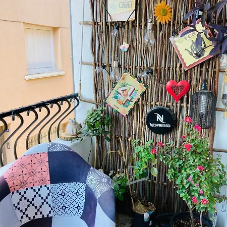 Chez Simone Apartment *